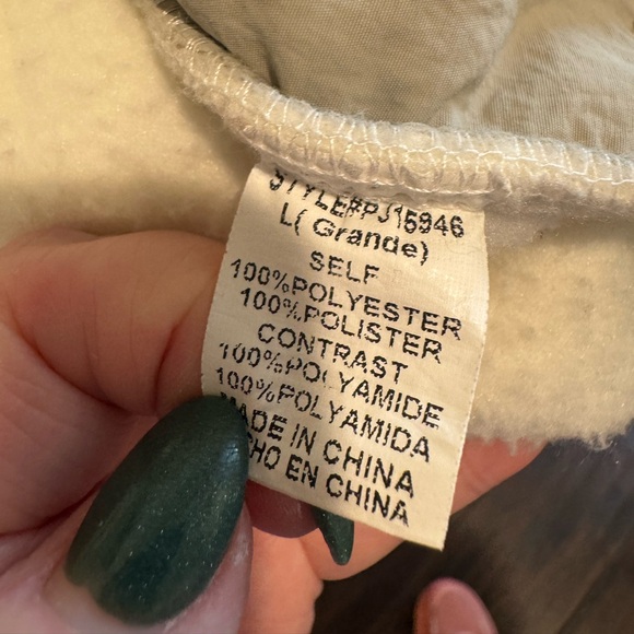 Her Entire Name Says Grace Ivory Sherpa Jacket with Gray Accents Size L - Picture 10 of 16